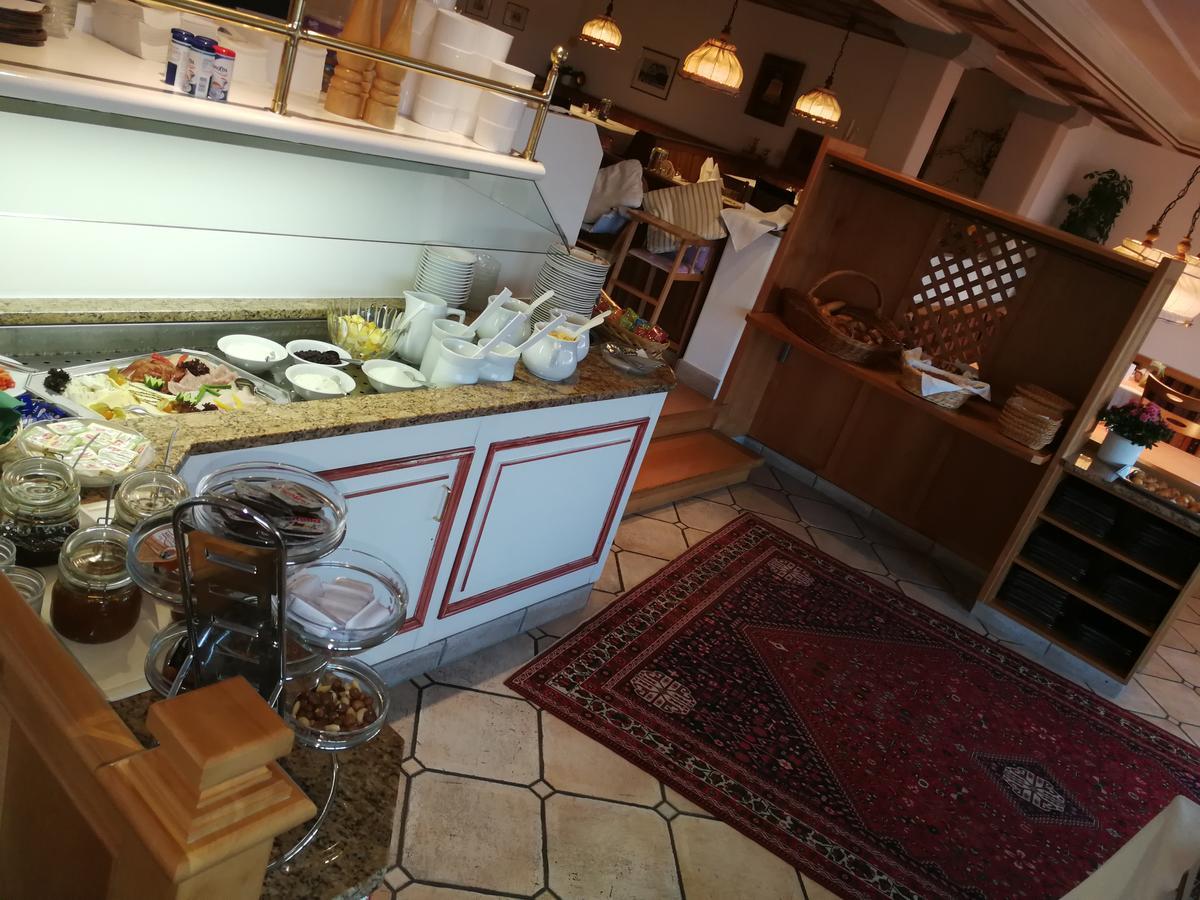Hotel-Restaurant Walserhof ヴァッサーブルク エクステリア 写真